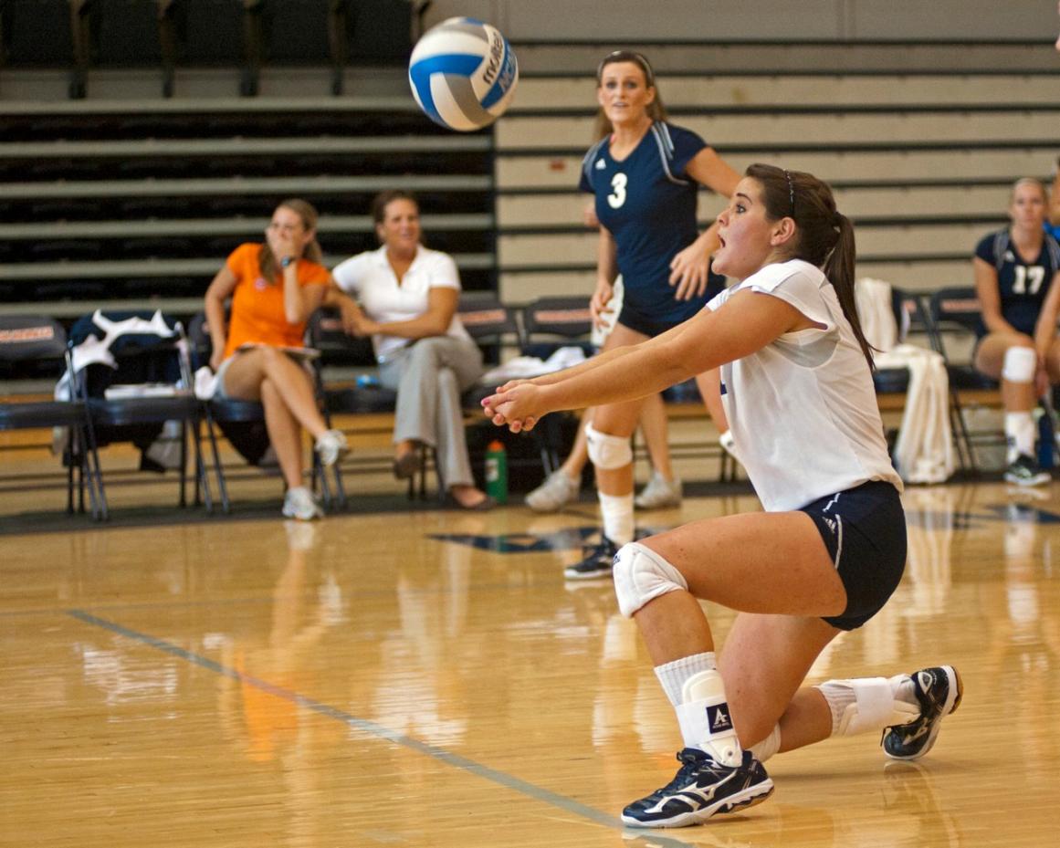 Carson-Newman Volleyball Swept by Catawba, 3-0, for First Loss of Season