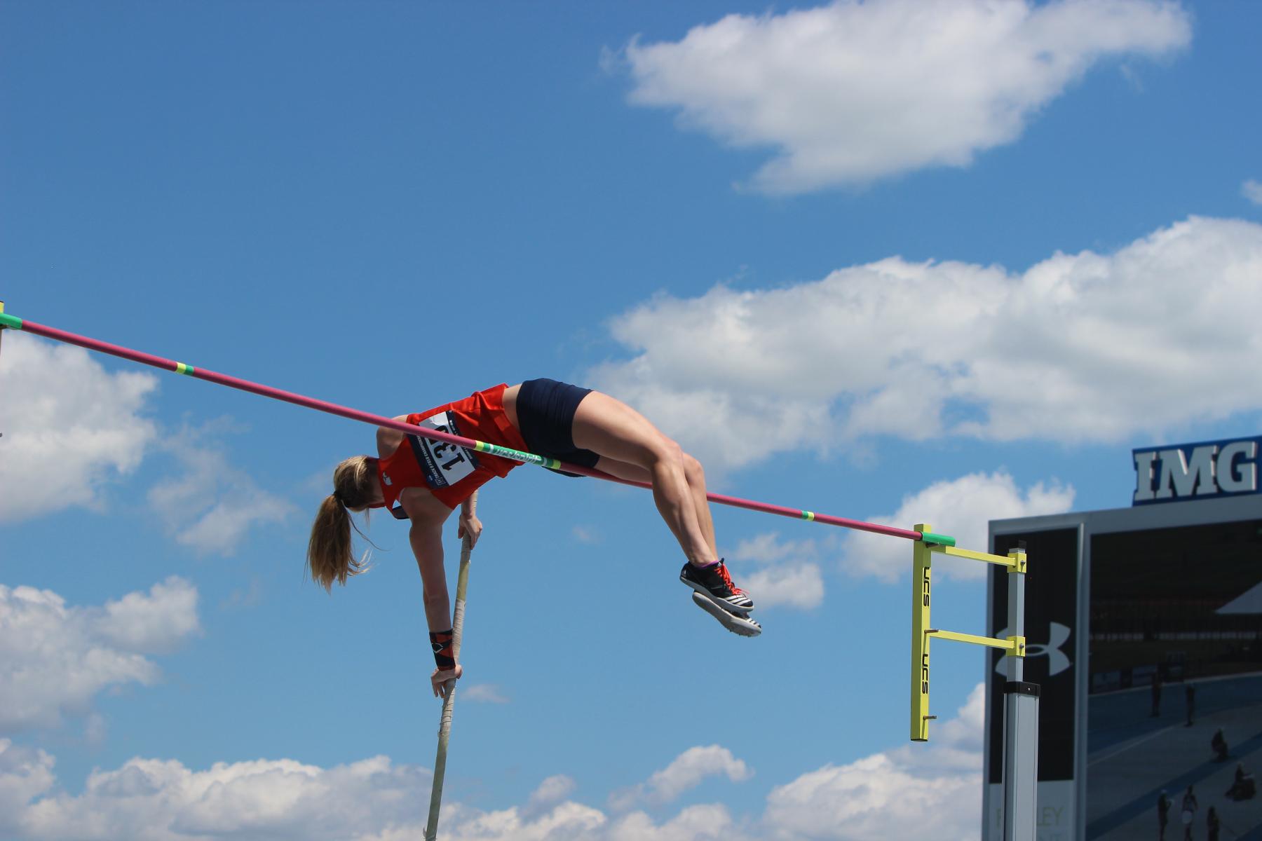 Snead, Gaul wrap up day one of Outdoor Championships