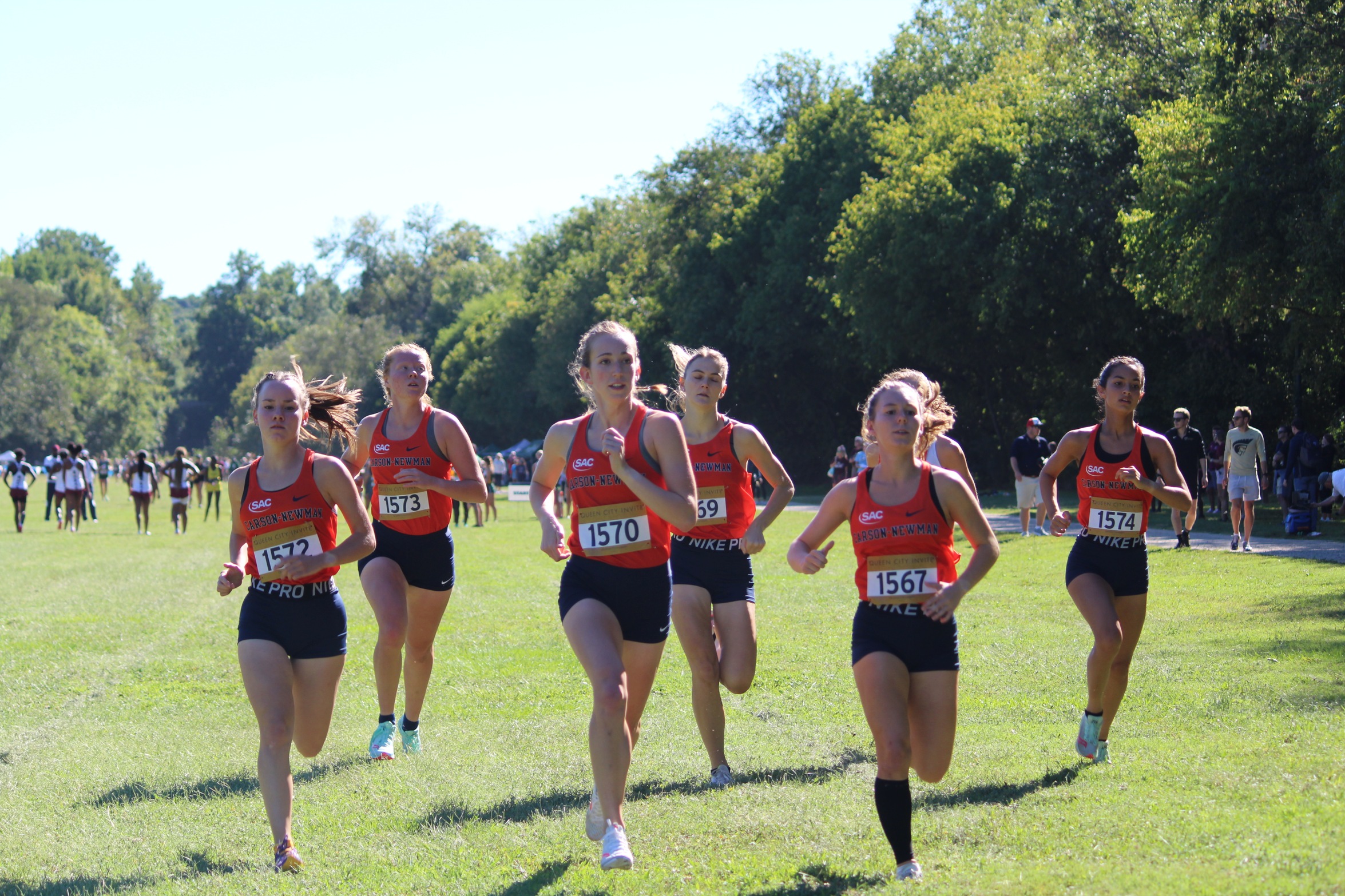 Women's cross country squad hauls in 10th place finish at Queen City Invite