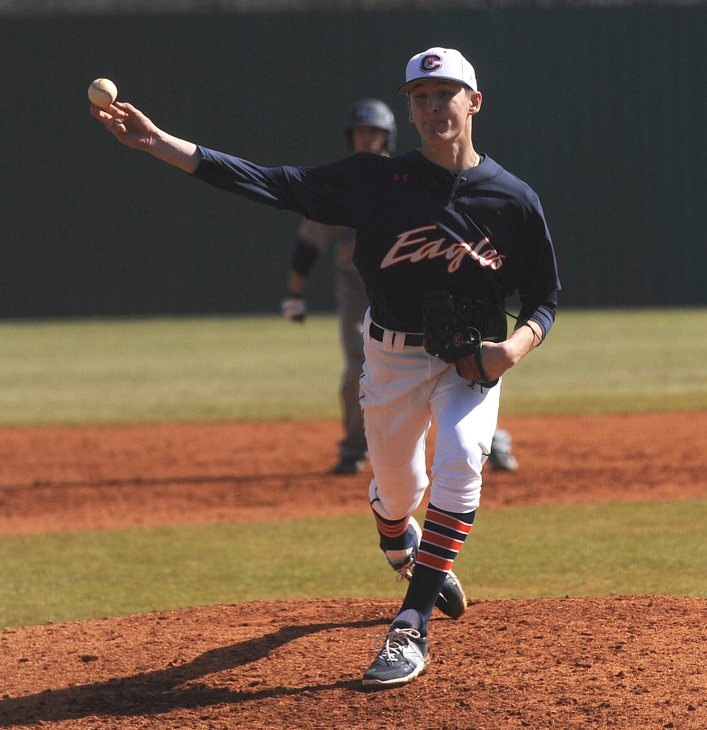 Dominant starting pitching helps Eagles to sweep of Bearcats