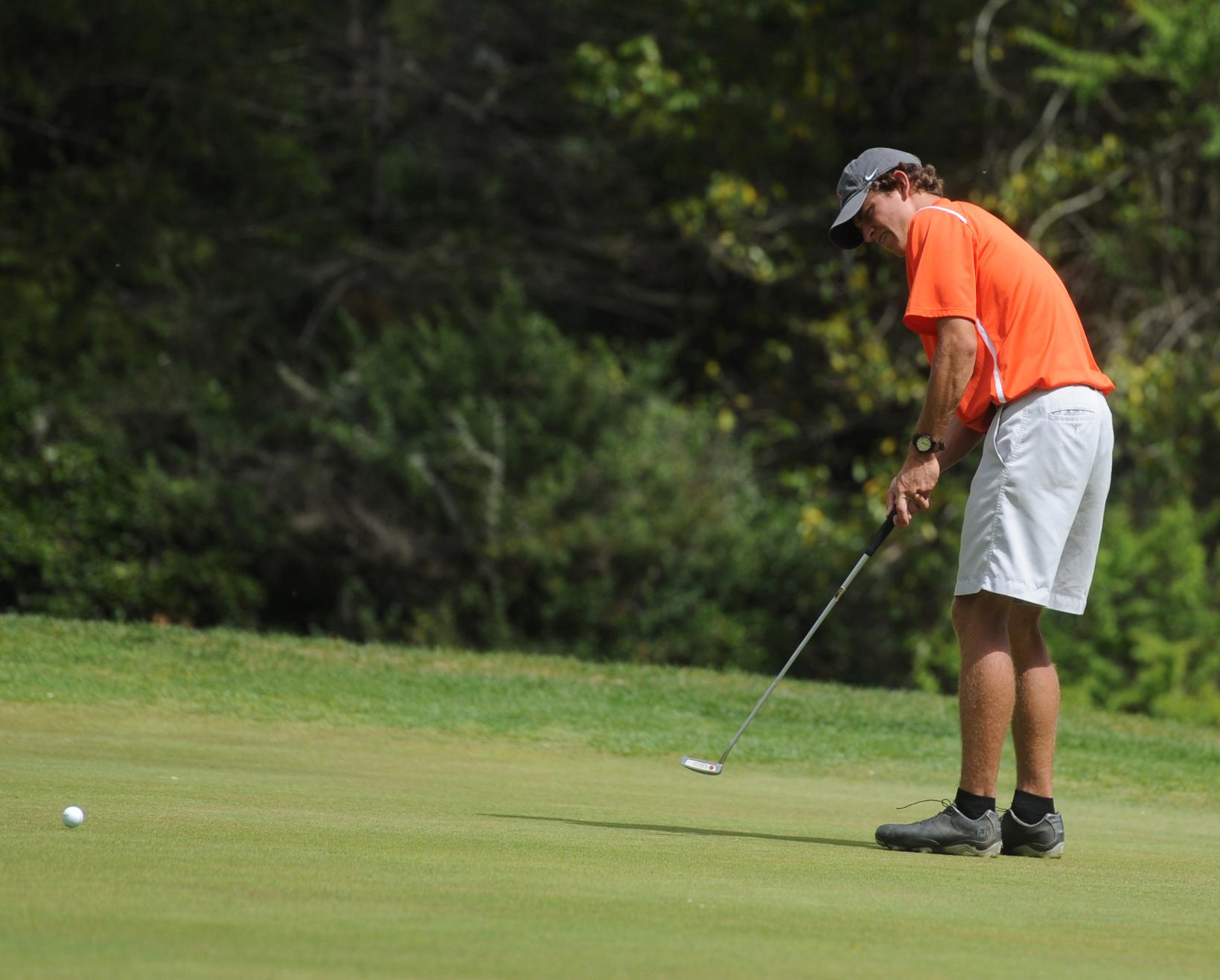 Led by Headrick, Eagles land in fifth after two rounds at Panther Invitational