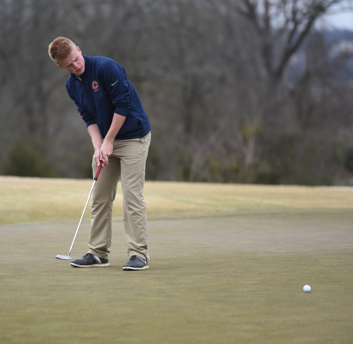 Forster, Headrick guide Eagles into first place after round one