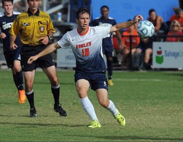 Read’s late first half goal books Eagles’ 2-1 win over Railsplitters