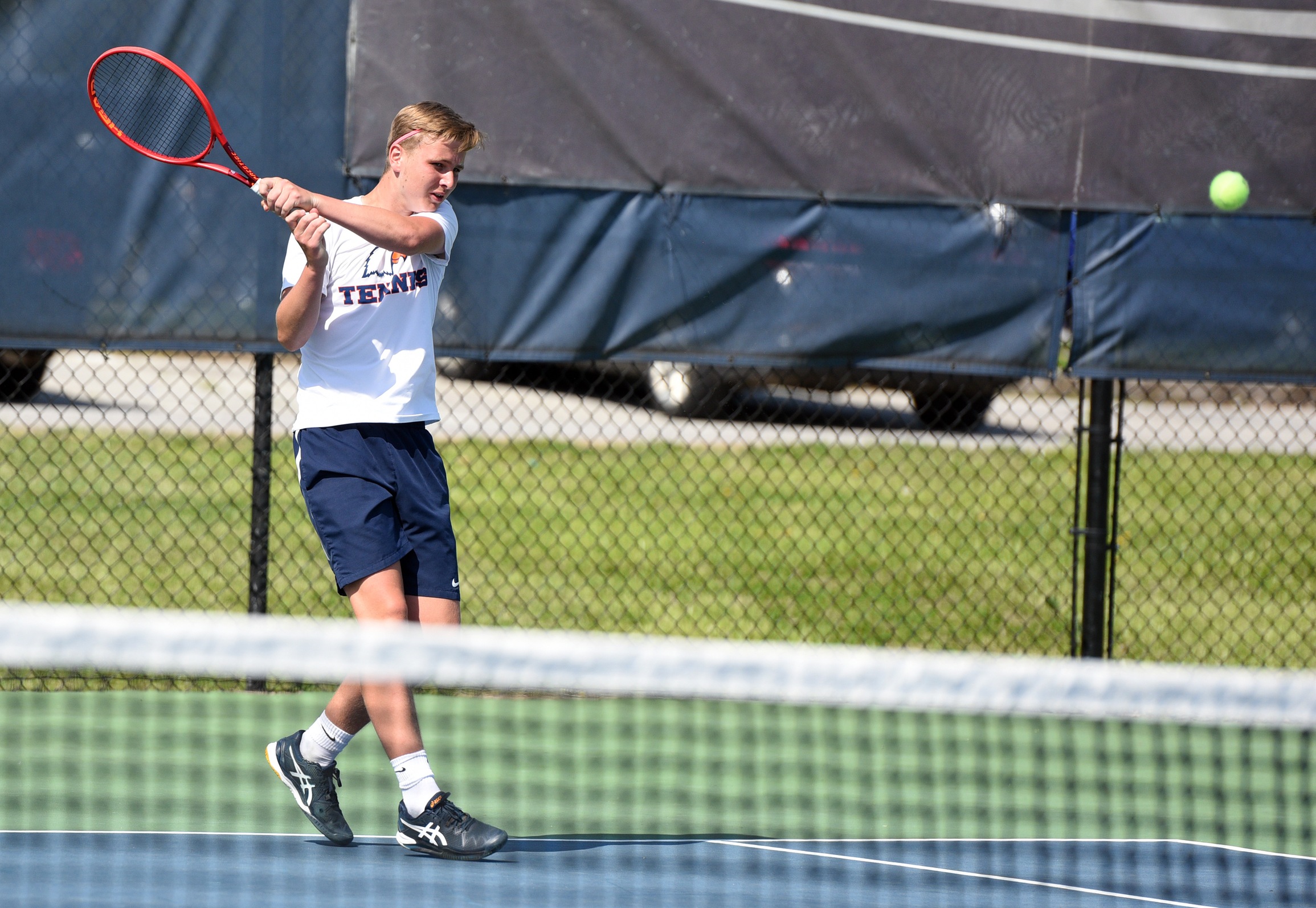 Trio of newcomers lead Eagles after day one of Wingate Invite