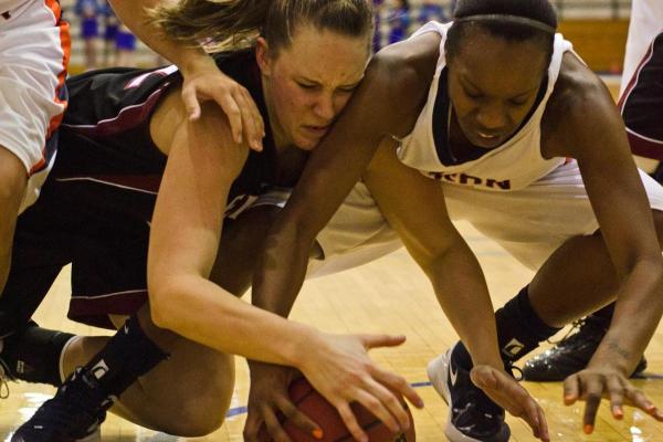 Slow start costs Lady Eagles in loss to Lenoir-Rhyne, 80-69
