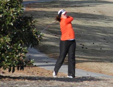 Baiunco tied for sixth, Eagles second after first round of Agnes McAmis Memoiral