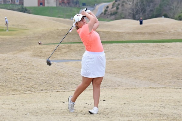 Hayes, Eagles finish fall with third-place finish at Jekyll-O-Lantern Intercollegiate
