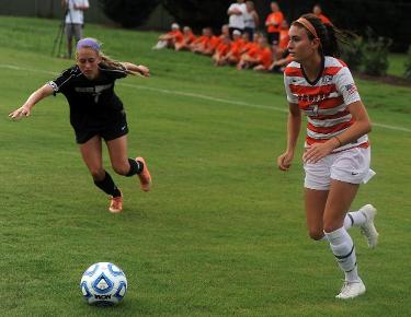 Women's soccer continues conference play at L-R