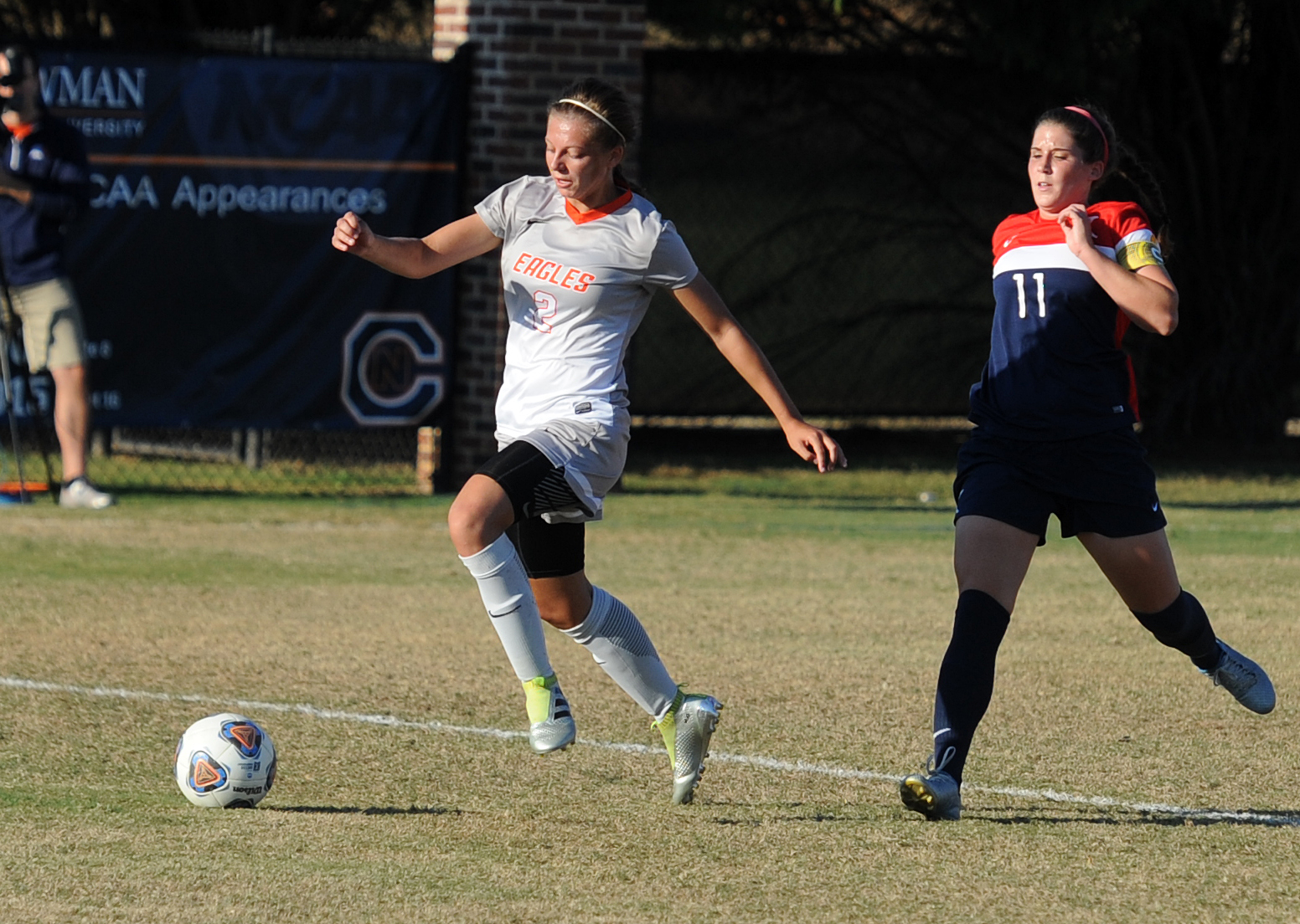 Talbut-Smith's three points help Eagles roll past King, 3-0