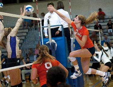 Volleyball falls to nationally ranked Wingate in straight sets