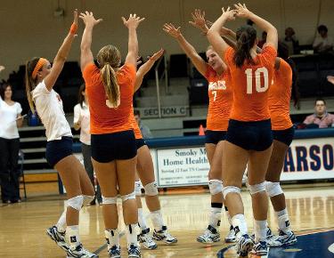Volleyball honored with Team Academic Award from AVCA