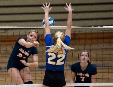 Eagles take home a four-set win from Bears