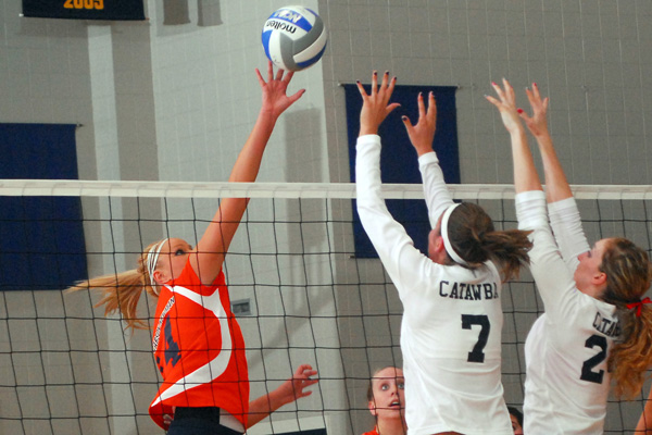 Carson-Newman Volleyball Ends 2009 Season With 3-0 Loss To Wingate In Southeast Region Semifinals