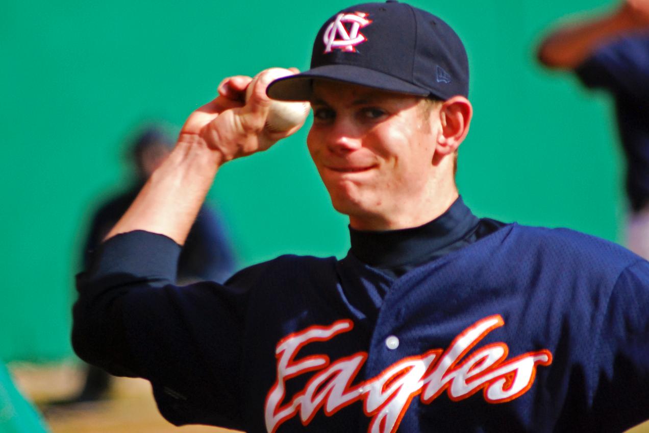 Thigpen Fires One-Hitter as Eagles Sweep Anderson, 7-4 and 2-1