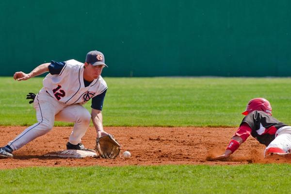 Eagles sweep two from mistake-prone Belmont Abbey