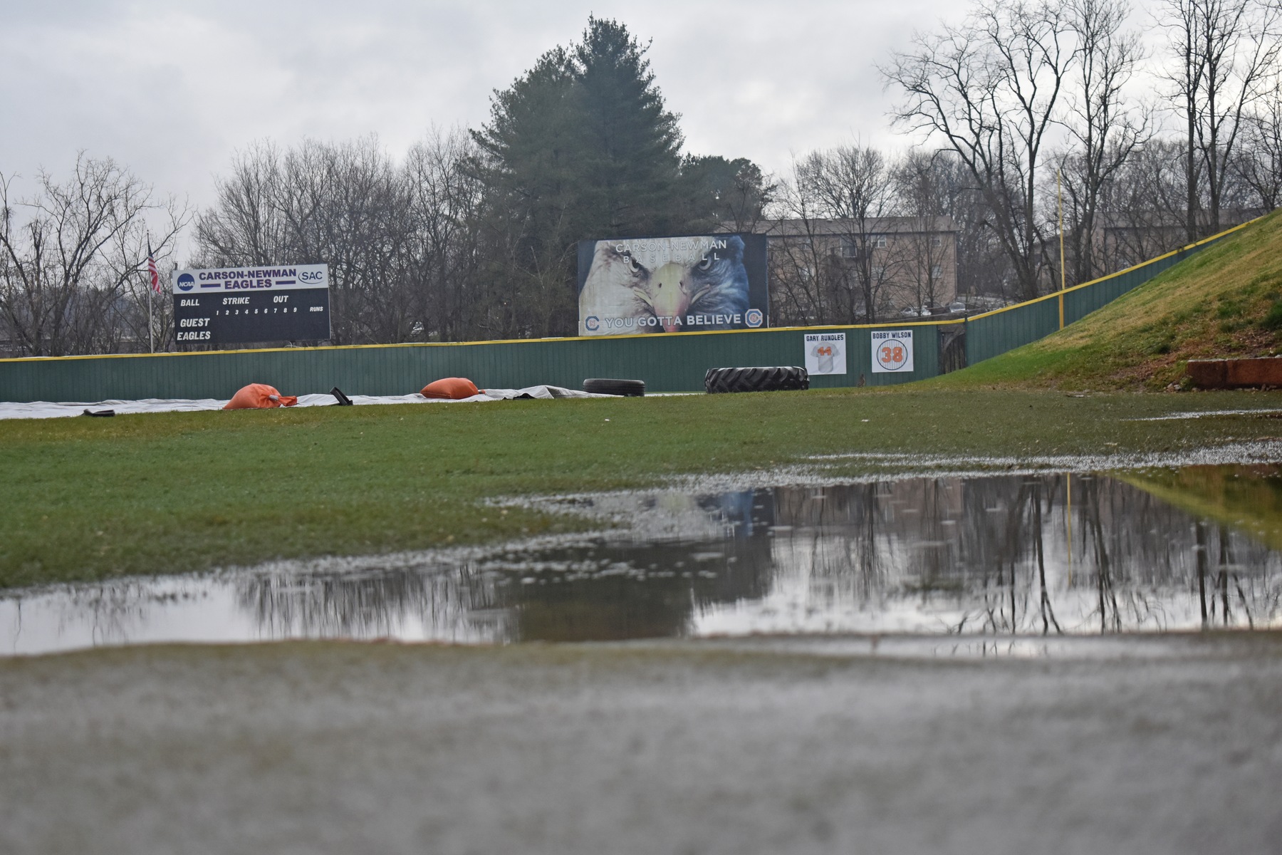 Rain shoves baseball's series with No. 1 Wingate back a day