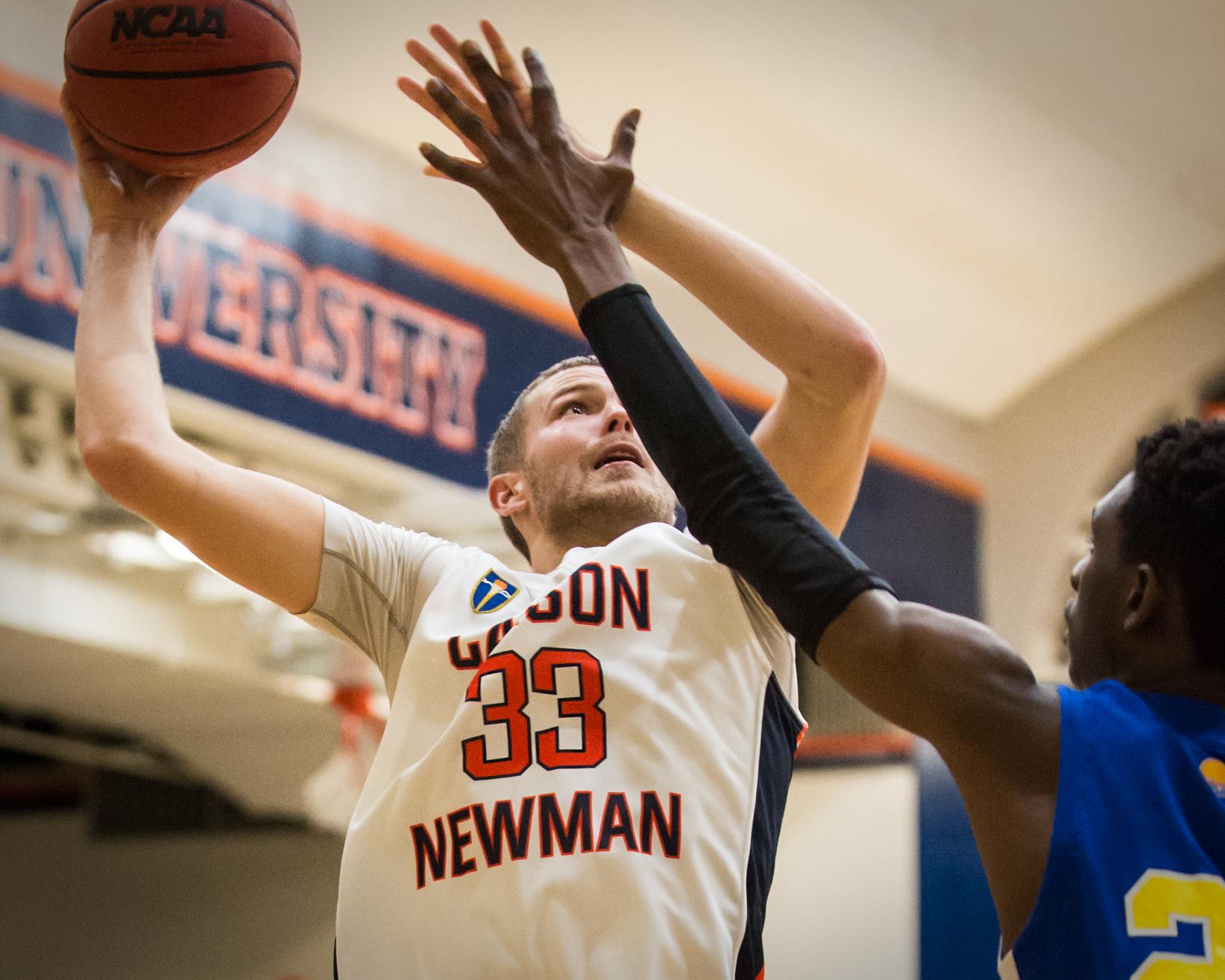 Eagles notch first win at Anderson in five years, triumph over Trojans 67-59