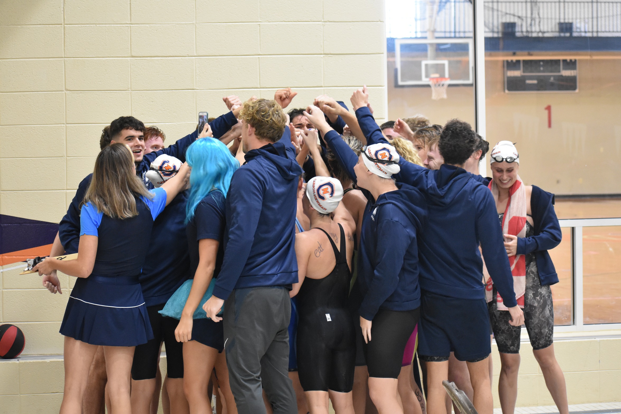 Blue defeats Orange in sixth annual intrasquad meet for Eagles