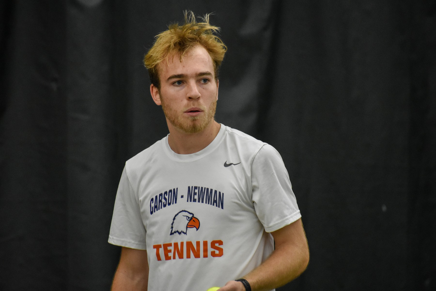 Men's tennis moves into conference play against LMU Wednesday