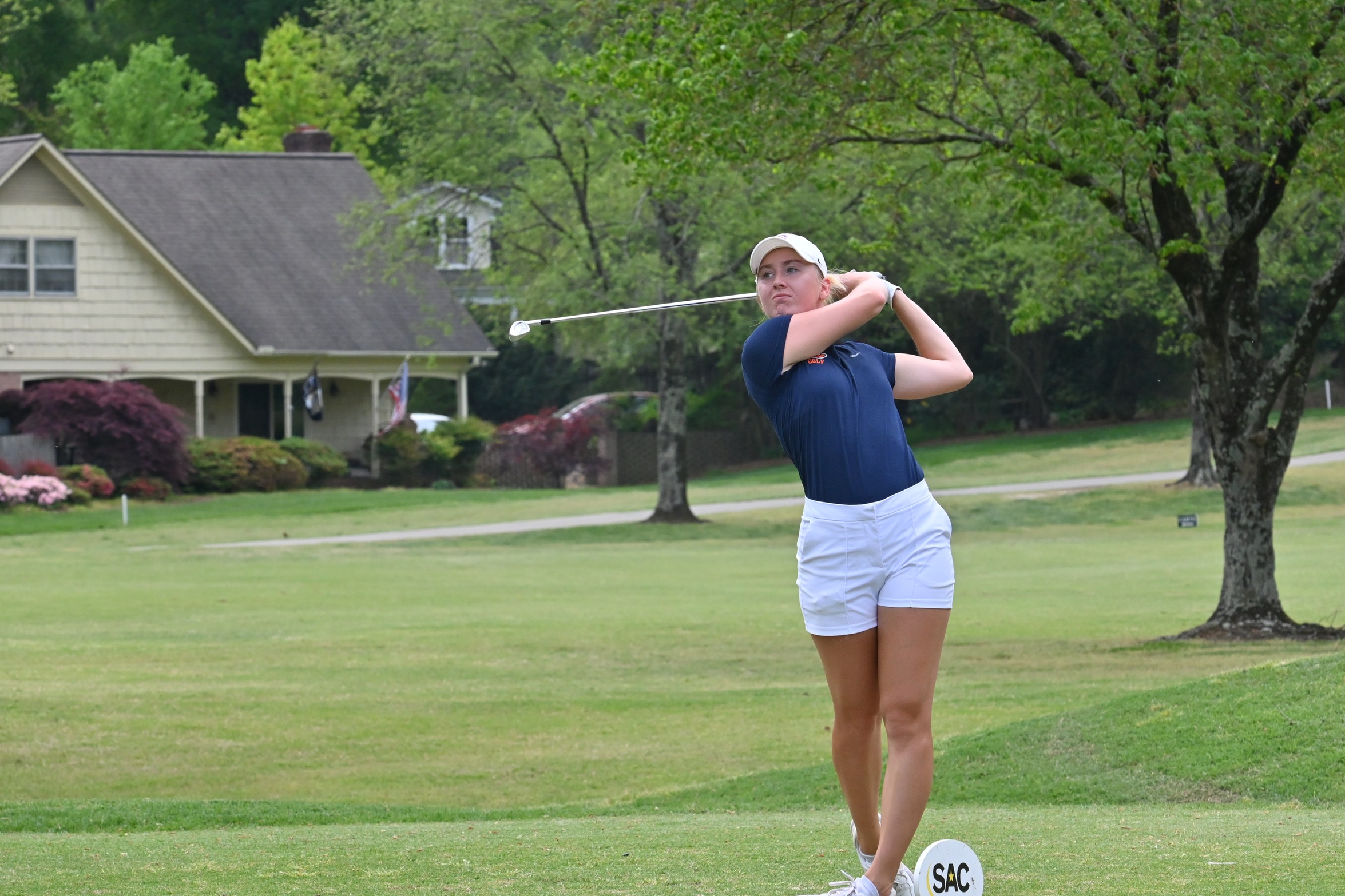 Eagles Prepare to Tee Off at the Fall Kick Off