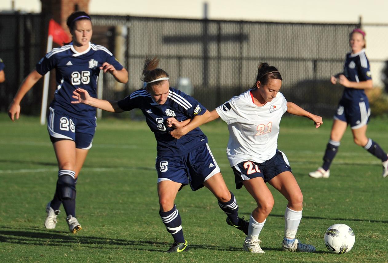 Eagles fall to Wingate 3-0