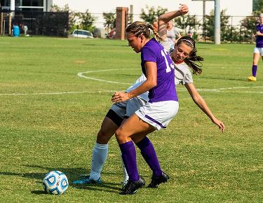 Talbut-Smith’s late goal lifts Eagles to 2-1 win