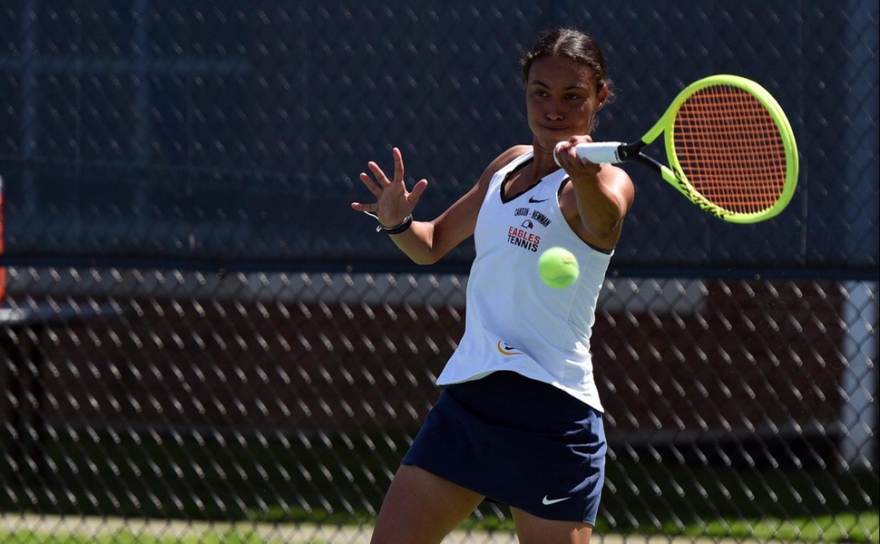 Efficient singles play secure second straight SAC win for Eagles
