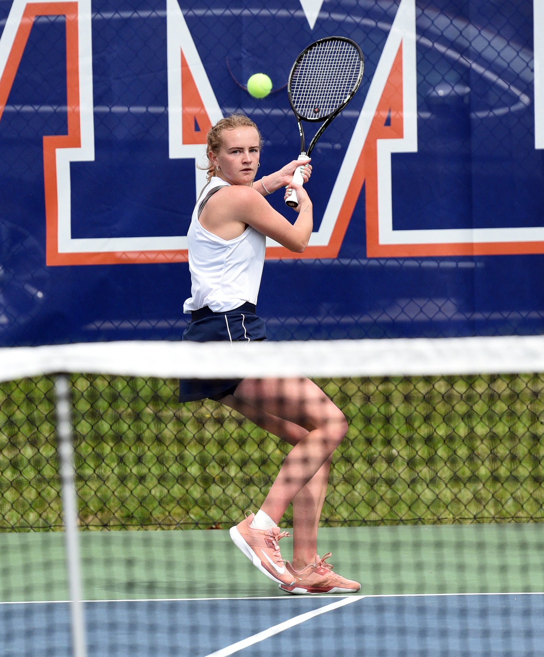 The Eagles Close Out the Fall Season with Two Victories on Day Two of the Eagle Invitational