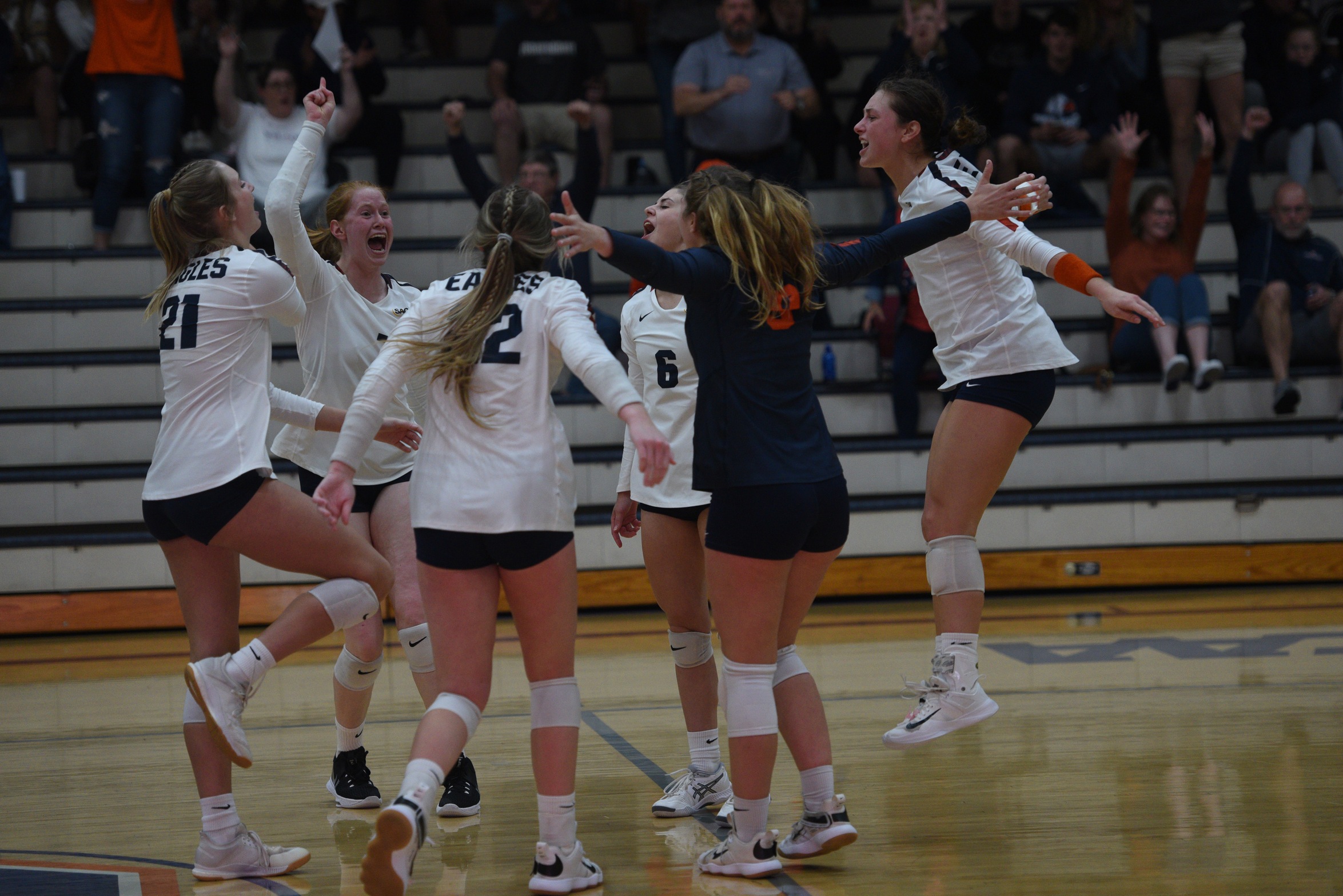 Relentless Eagles power past Bears in straight sets